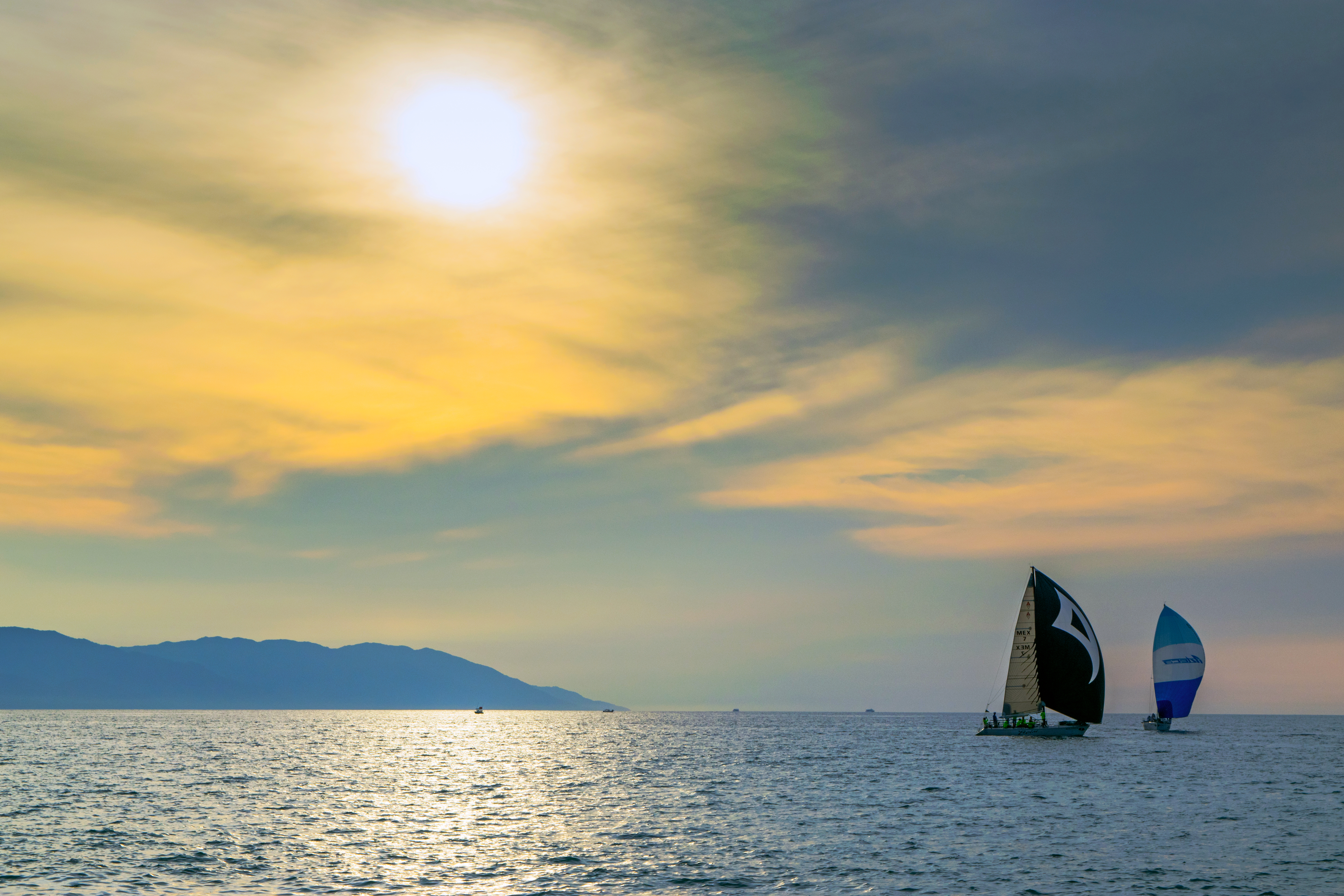 Обои закат, море, яхты, sunset, sea, yachts разрешение 5827x3885 Загрузить