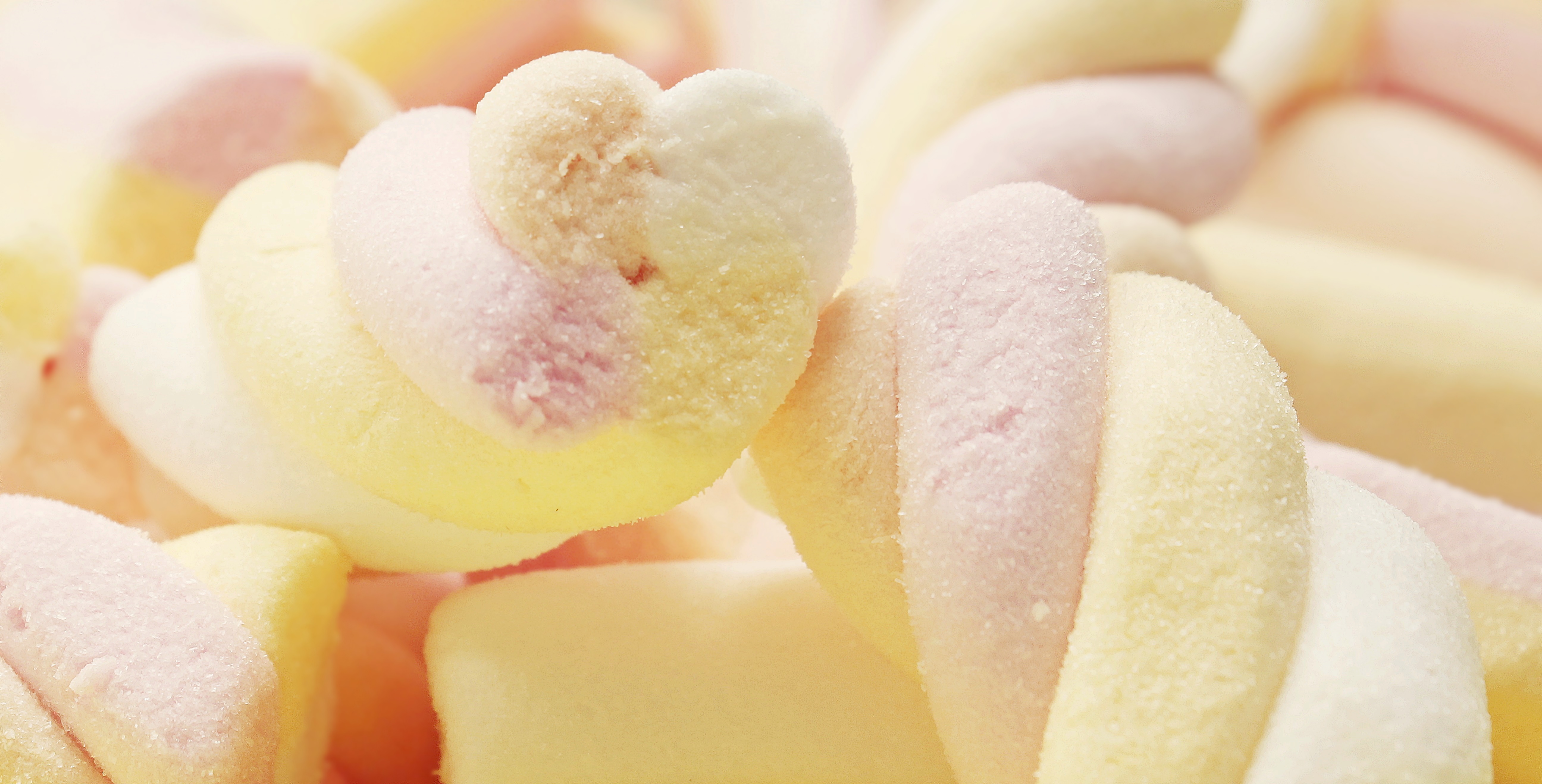 Обои сладости, зефир, крупным планом, маршмэллоу, sweets, marshmallows, closeup, marshmallow разрешение 5184x2638 Загрузить