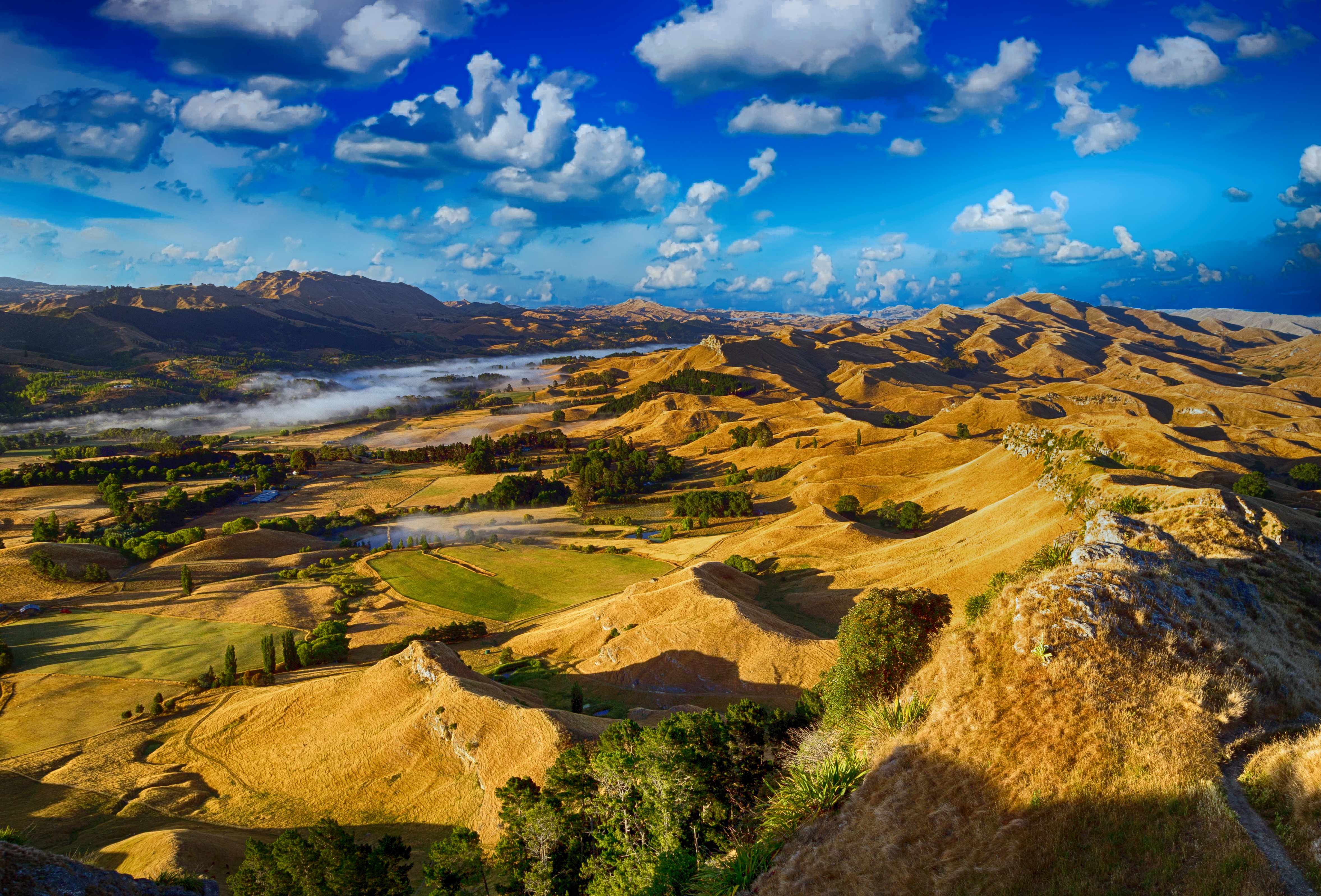 Обои небо, облака, горы, холмы, пейзаж, долина, новая зеландия, the sky, clouds, mountains, hills, landscape, valley, new zealand разрешение 4711x3197 Загрузить