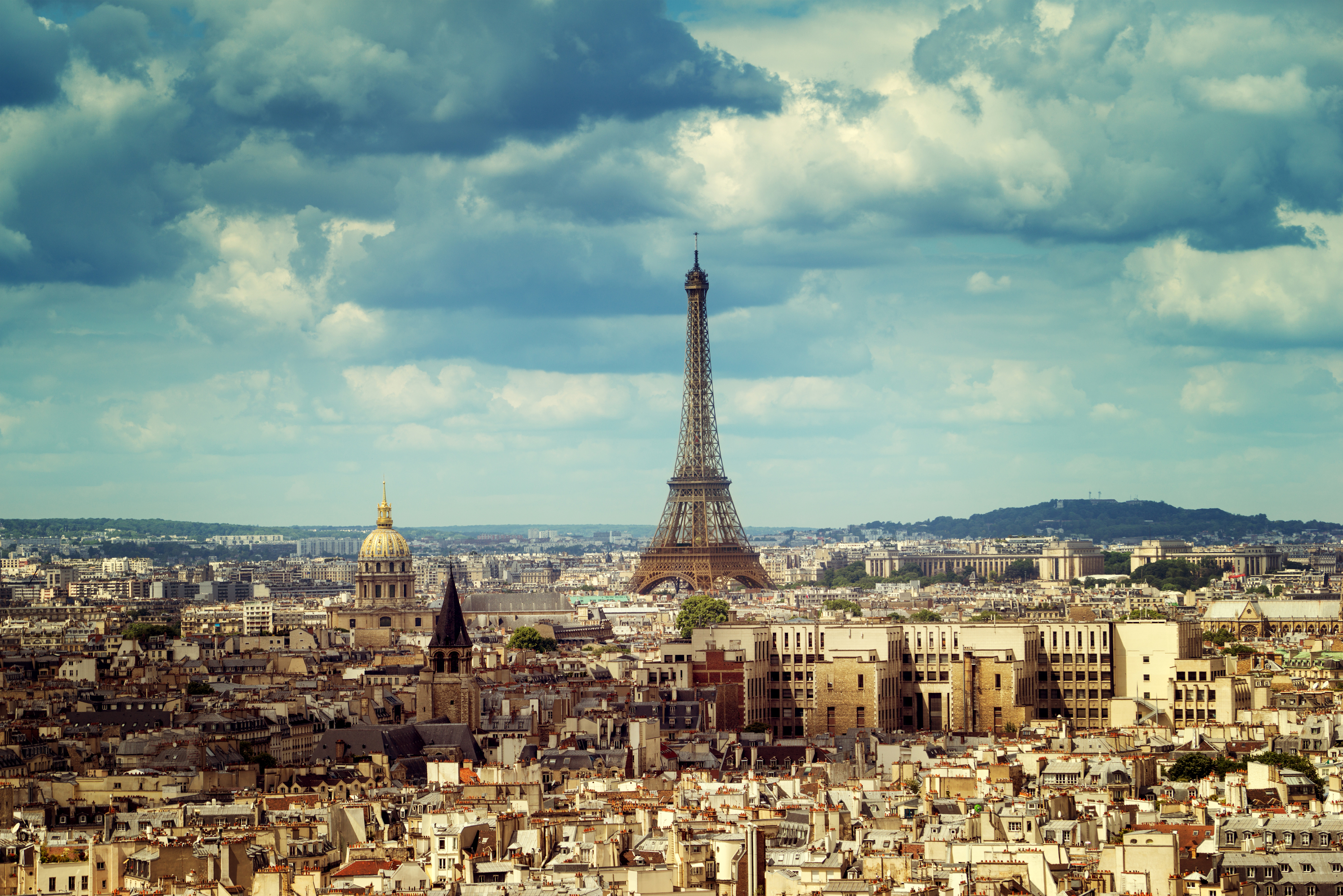 Область парижа. Эйфелева башня в Париже. Город Франция Эйфель башня. Париж Эйфелева башня вид с города. Париж Эйфель панорама.