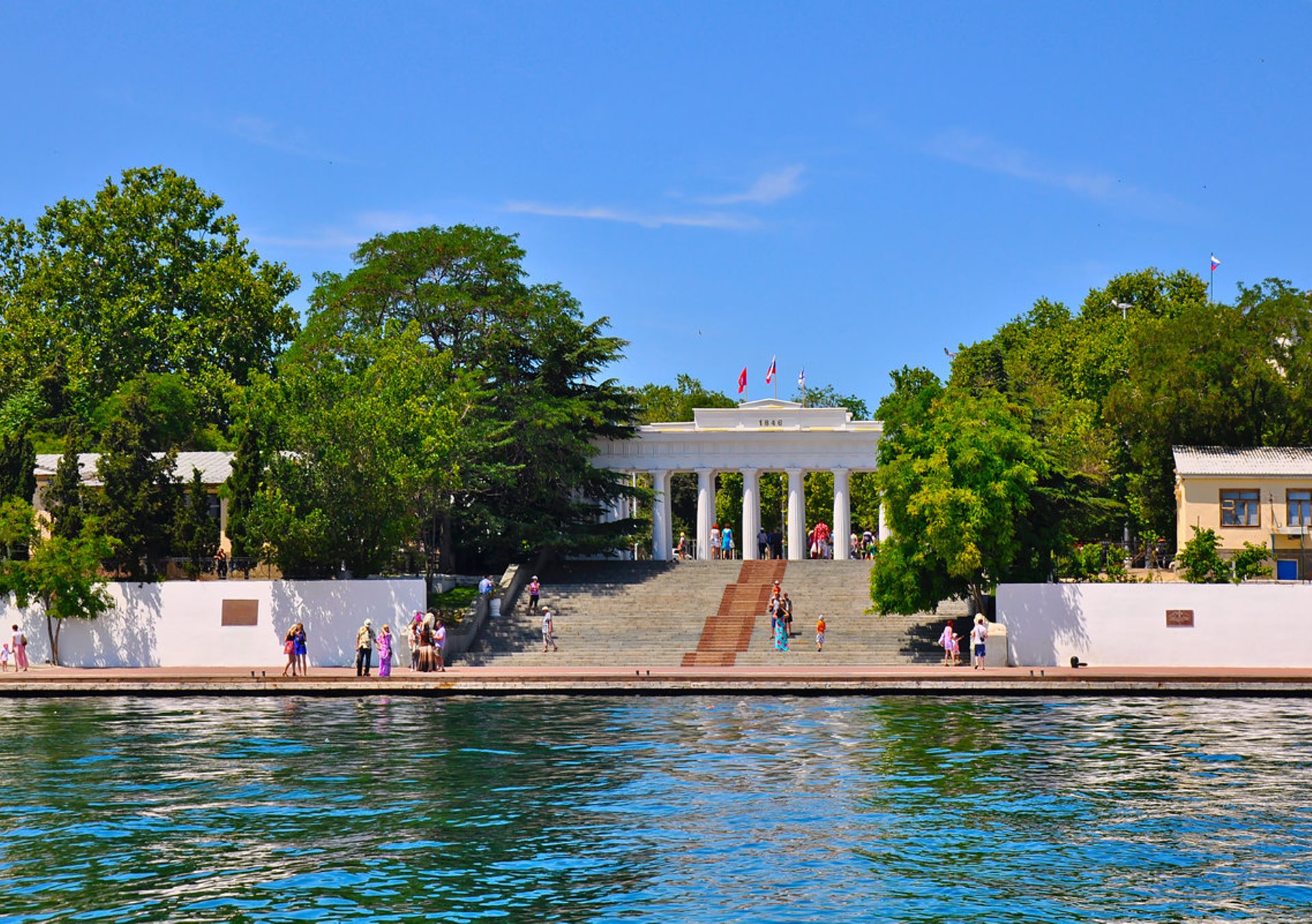 Обои пристань, севастополь, графская пристань, marina, sevastopol, grafskaya pristan разрешение 1922x1354 Загрузить