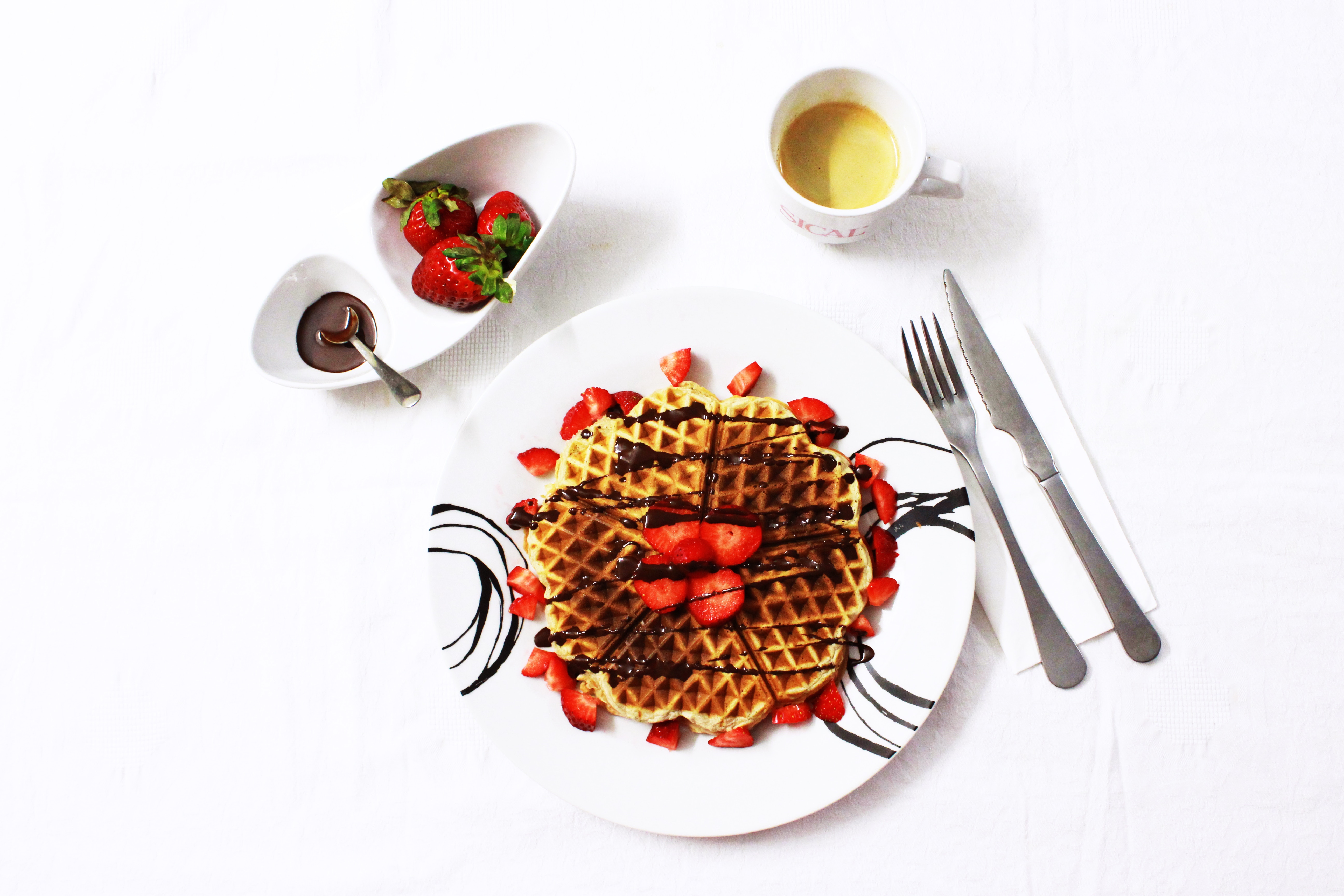 Обои клубника, кофе, завтрак, шоколад, тарелка, вафли, strawberry, coffee, breakfast, chocolate, plate, waffles разрешение 5184x3456 Загрузить