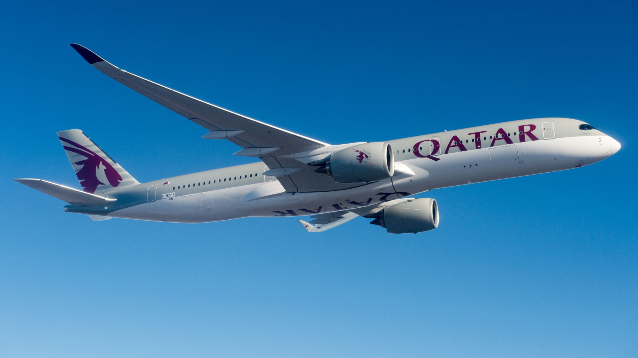 Обои самолет, airbus, пассажирский, qatar airways, airbus a350-900, airbus a350 xwb, the plane, passenger разрешение 2112x1188 Загрузить