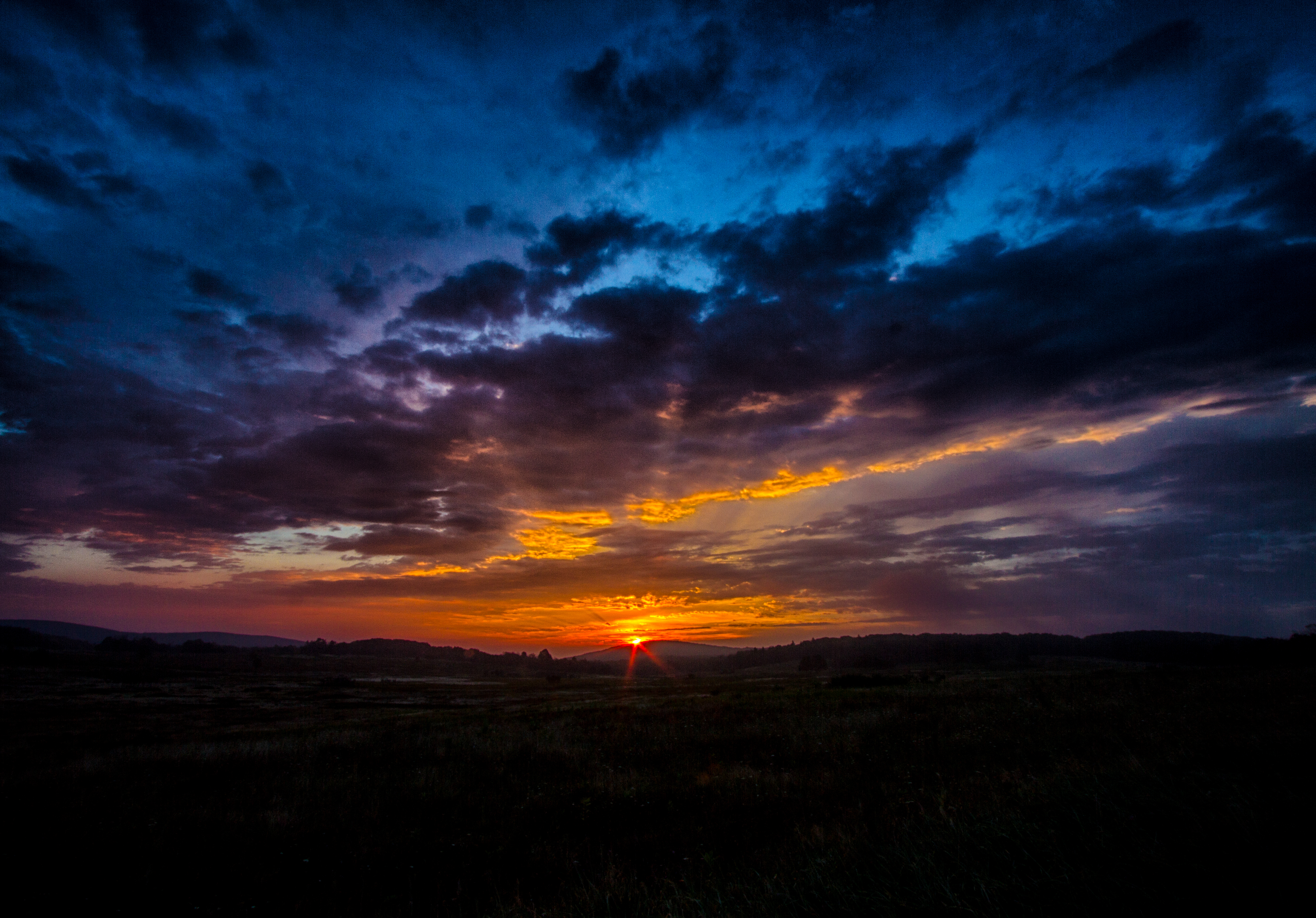 Обои небо, облака, восход, закат, горизонт, рассвет, the sky, clouds, sunrise, sunset, horizon, dawn разрешение 4952x3456 Загрузить