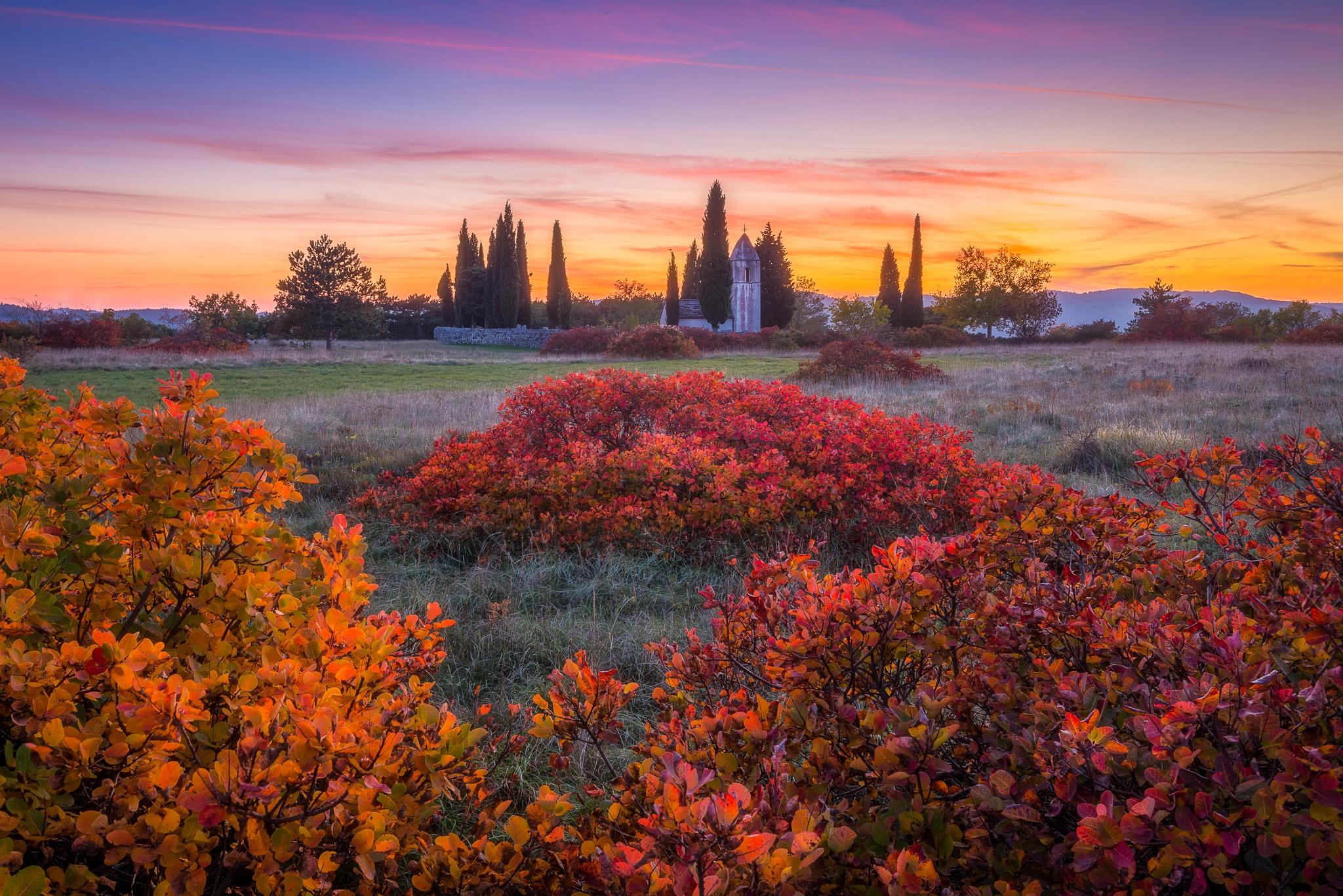 Обои природа, закат, пейзаж, кусты, осень, церковь, словения, nature, sunset, landscape, the bushes, autumn, church, slovenia разрешение 2048x1367 Загрузить