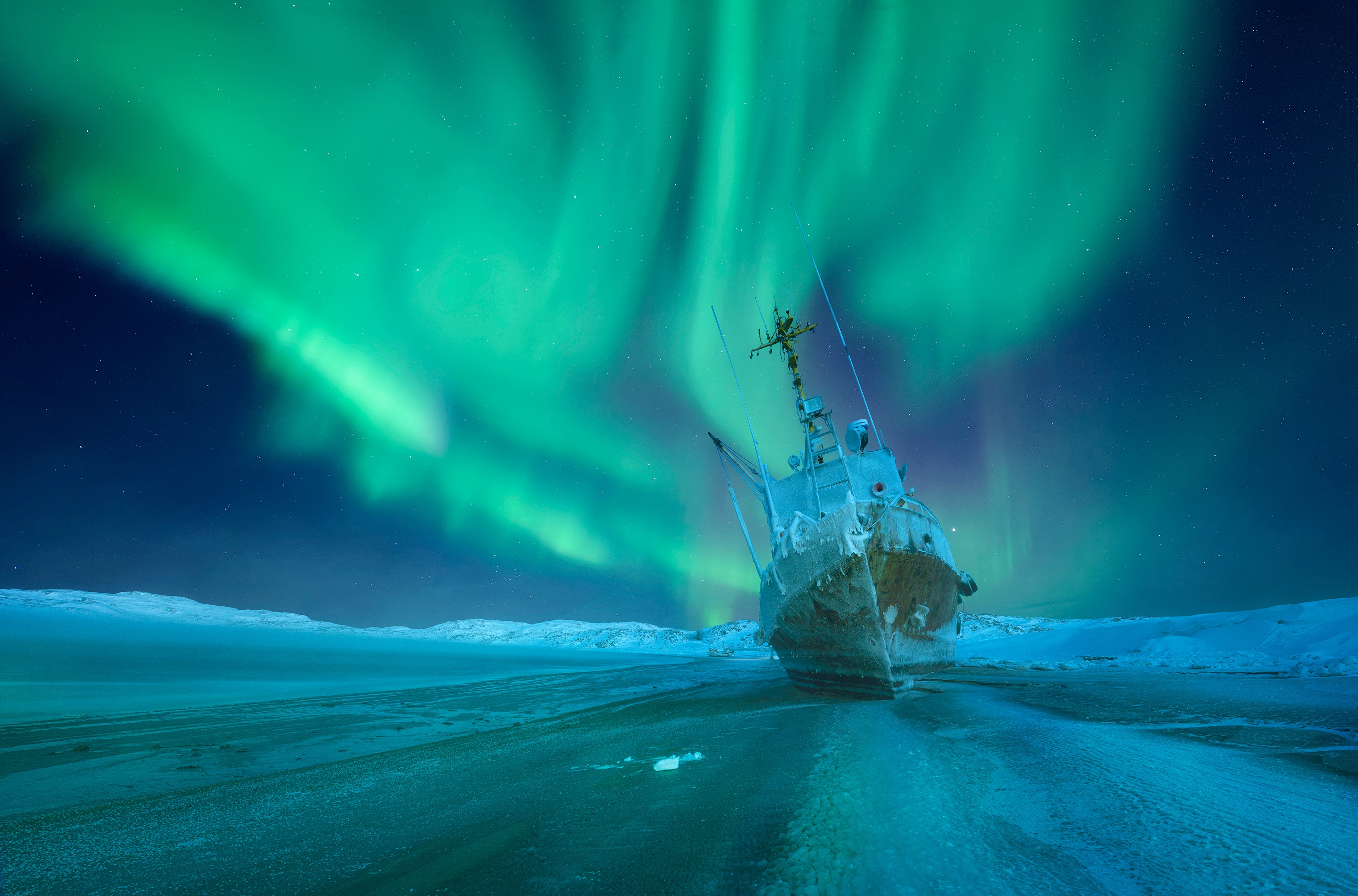 Обои зима, мороз, корабль, северное сияние, россия, мурманская область, winter, frost, ship, northern lights, russia, murmansk oblast разрешение 2956x1950 Загрузить