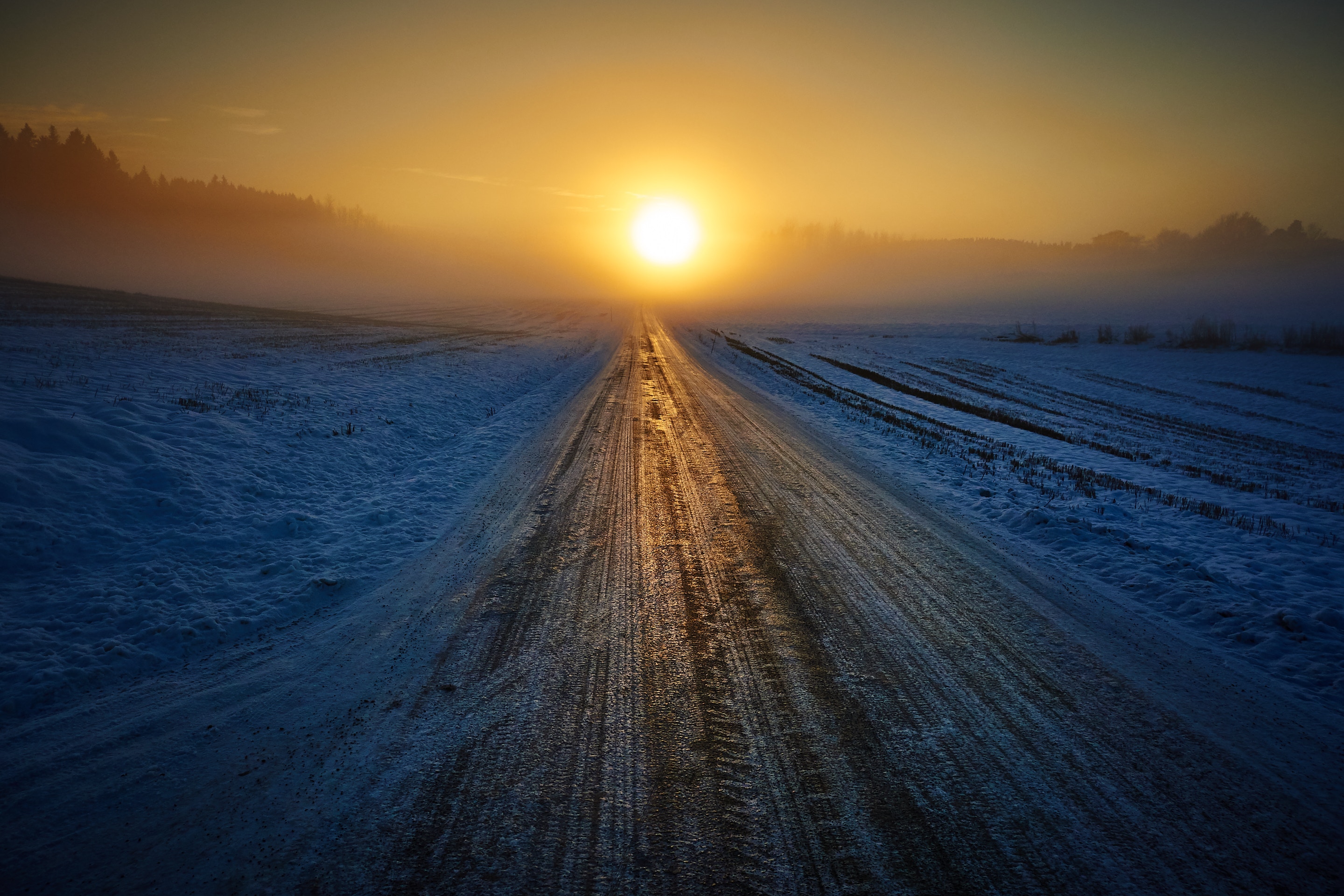 Обои дорога, снег, природа, закат, зима, горизонт, road, snow, nature, sunset, winter, horizon разрешение 2880x1920 Загрузить