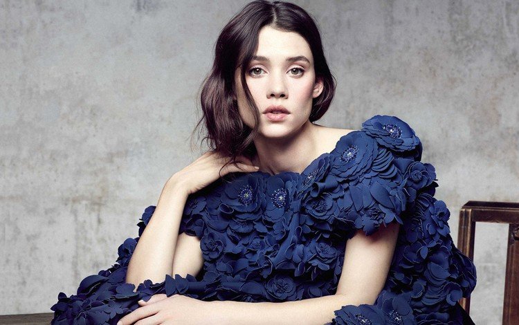 Astrid Bergès-Frisbey / Астрид Берже-Фрисби — Video | VK